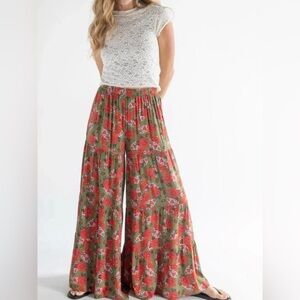 Natural Life Palazzo Pants Women's M Olive Red Floral Boho Wide Leg Tiered Pants